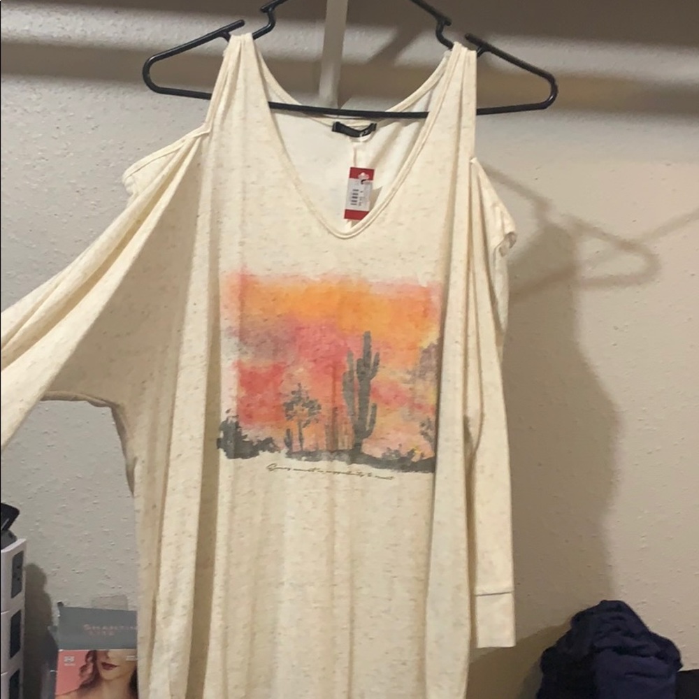 Cold shoulder cactus top